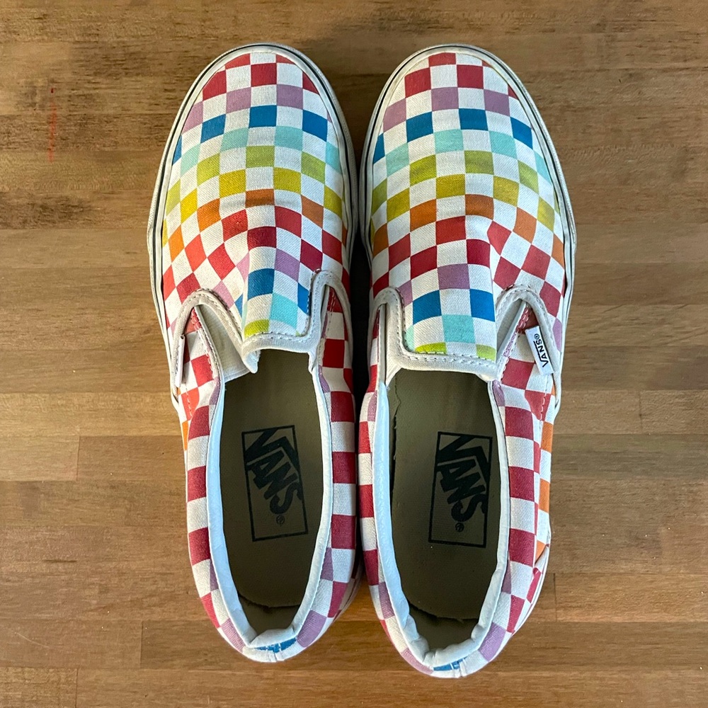 Womens size 9 Vans Rainbow Checkerboard Slip-ons